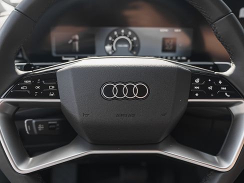 Certified 2026 Audi Q3 quattro 2.0T AWD/4WD image 13