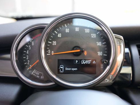 Used 2019 MINI Cooper 4-Door Hardtop FWD image 21