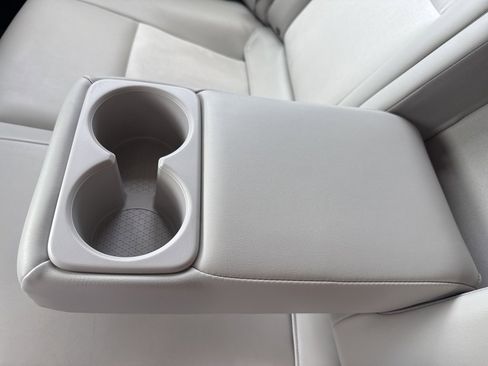 Used 2023 Nissan Ariya FWD image 45