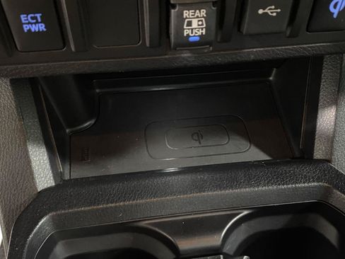 Used 2021 Toyota Tacoma TRD Off-Road AWD/4WD image 26