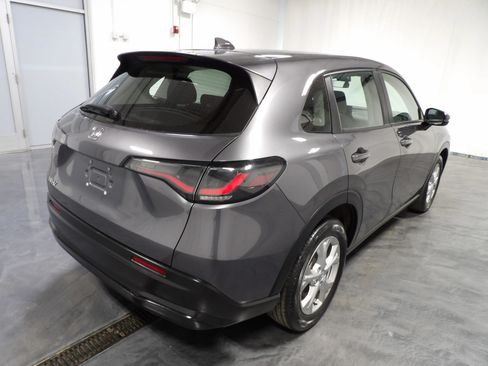Used 2025 Honda HR-V LX image 4
