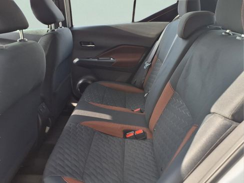 Used 2021 Nissan Kicks SR w/ Interior Electronics Package FWD image 13