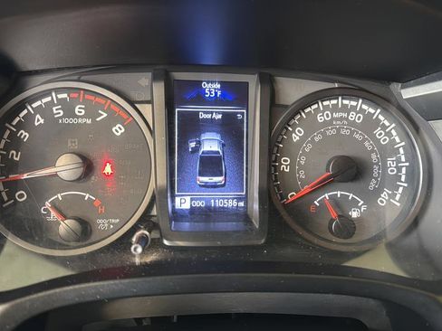 Used 2020 Toyota Tacoma SR image 17