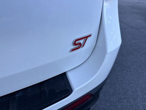 New 2026 Ford Explorer ST w/ Sun And Sound Package image 6