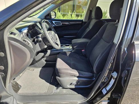 Used 2015 Nissan Pathfinder SV image 9