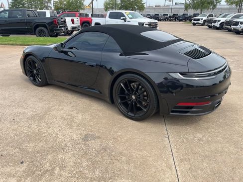 Used 2021 Porsche 911 Carrera image 4