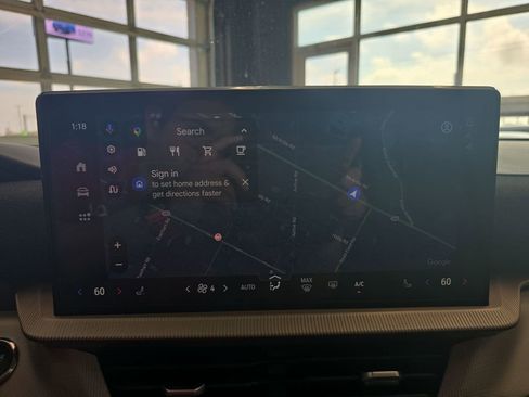 Used 2025 Ford Explorer Active image 25