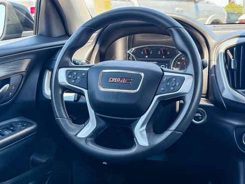 Used 2024 GMC Terrain SLE FWD image 18
