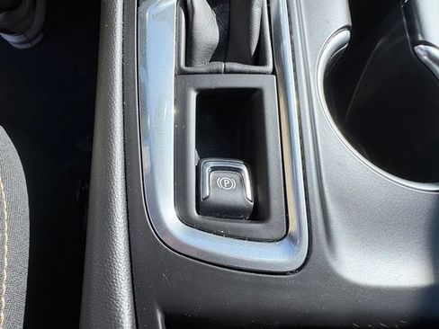 Used 2022 Chevrolet Equinox LT FWD image 21