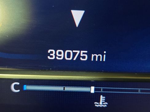 Certified 2022 Chevrolet Silverado 1500 LTZ w/ LTZ Premium Package image 18