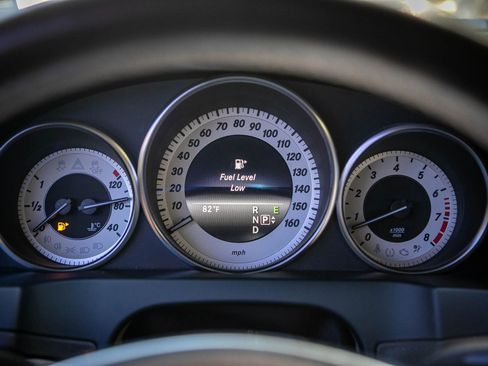 Used 2014 Mercedes-Benz E 350 Cabriolet image 33