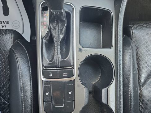 Used 2020 Kia Optima SE FWD image 29