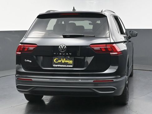 Used 2024 Volkswagen Tiguan S image 4