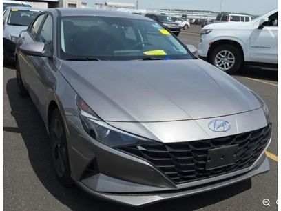 Used 2023 Hyundai Elantra SEL