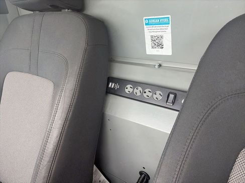 Certified 2020 Ford Transit Connect XL FWD image 24