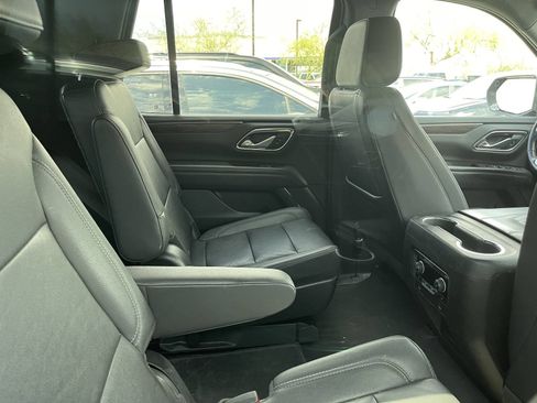 Used 2022 Chevrolet Tahoe Z71 w/ Z71 Off-Road Package AWD/4WD image 8