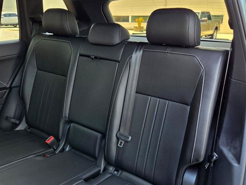 Used 2023 Volkswagen Tiguan SE R-Line AWD/4WD image 48