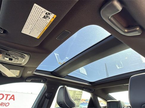 New 2026 Toyota Crown Platinum image 12