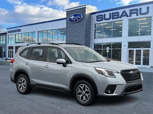 Certified 2023 Subaru Forester Premium image 1