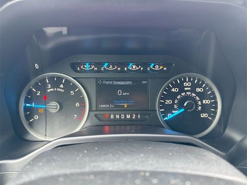 Used 2015 Ford F150 XLT w/ Equipment Group 302A Luxury image 12