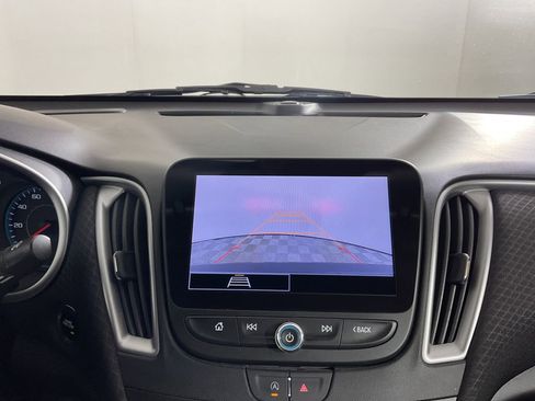 Used 2023 Chevrolet Malibu LS FWD image 27