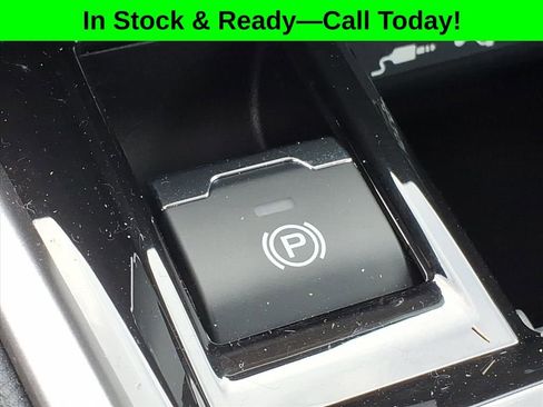 Used 2025 Subaru Legacy Limited AWD/4WD image 14