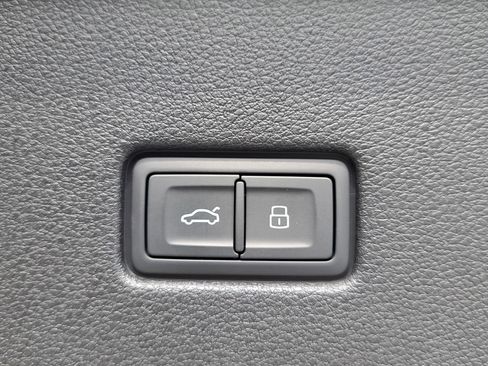 New 2026 Audi Q8 Premium Plus image 13