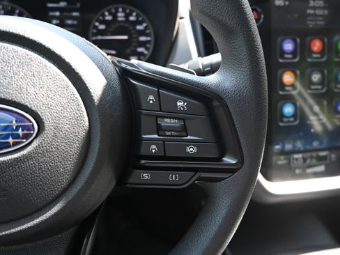 Certified 2025 Subaru Crosstrek 2.0i Premium image 18