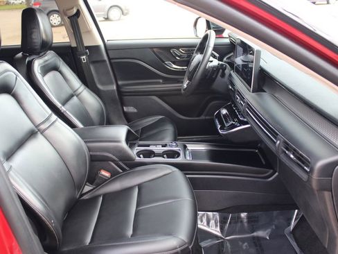 Used 2023 Lincoln Corsair FWD image 8