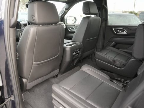 Used 2021 Chevrolet Tahoe LT w/ LT Signature Package image 12