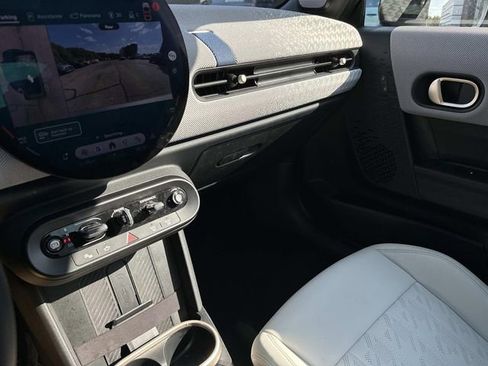 Certified 2025 MINI Cooper S image 38