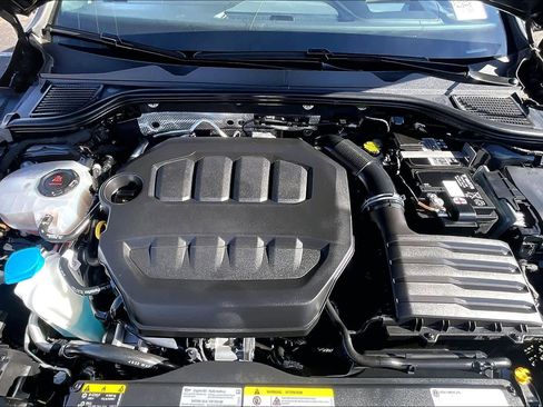 Used 2023 Volkswagen Golf 20th Anniversary Edition w/ Golf Protection Package image 29