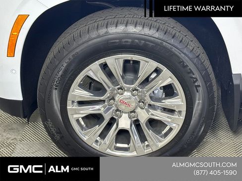 New 2026 GMC Yukon XL Denali AWD/4WD image 13