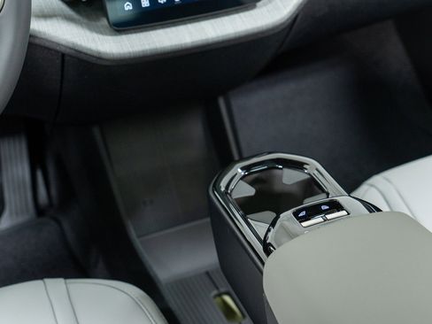 New 2026 Volvo EX30 Cross Country Ultra w/ Protection Package Premier image 23