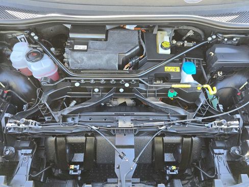 Certified 2023 Audi Q4 e-tron Premium Plus w/ Premium Plus image 31