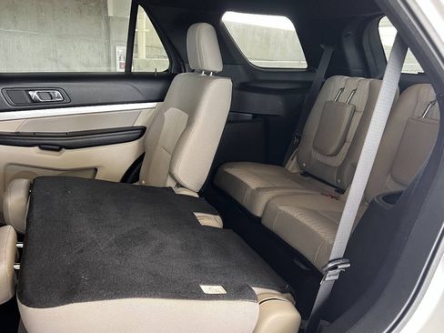 Used 2018 Ford Explorer 4WD image 14