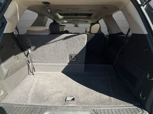 Used 2014 GMC Acadia SLT image 24