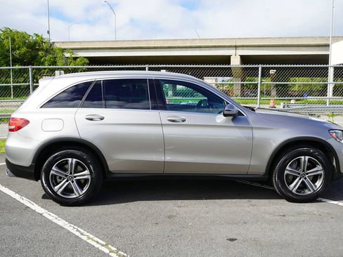 Used 2019 Mercedes-Benz GLC 300 image 21