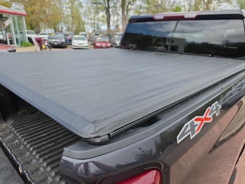 Used 2023 Chevrolet Silverado 1500 LT AWD/4WD image 24