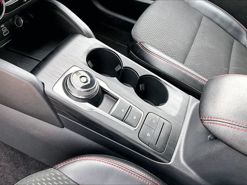 Used 2025 Ford Escape ST-Line AWD/4WD image 16