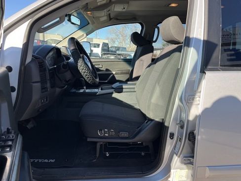 Used 2015 Nissan Titan S image 26