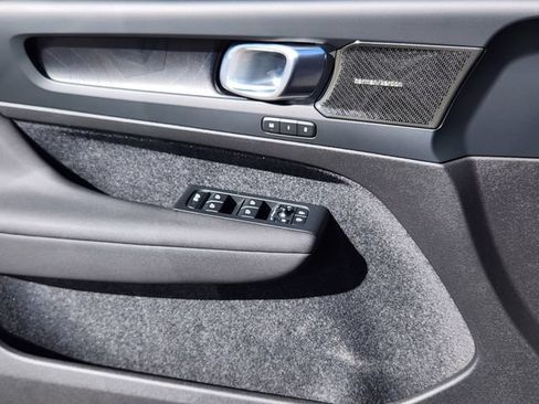 Certified 2023 Volvo C40 P8 Recharge Ultimate AWD/4WD image 11