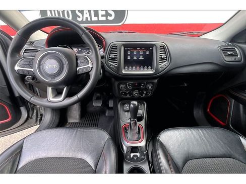 Used 2021 Jeep Compass Trailhawk AWD/4WD image 16