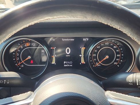 Used 2022 Jeep Wrangler Unlimited Sahara w/ Cold Weather Group AWD/4WD image 21