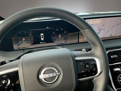 Certified 2025 Nissan Armada Platinum Reserve image 17