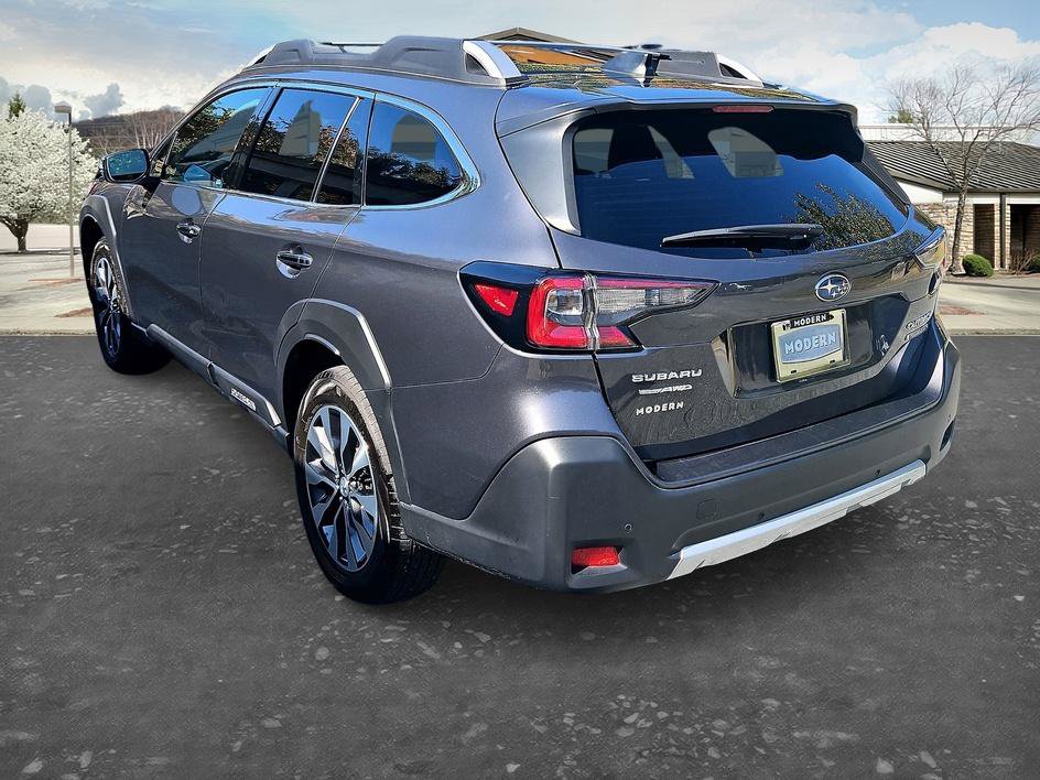 Used 2025 Subaru Outback Touring XT AWD/4WD image 6