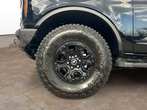 Used 2024 Ford Bronco Wildtrak image 29