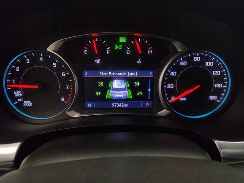 Used 2021 Chevrolet Traverse RS w/ LPO, 'HIT The Road' Package FWD image 23