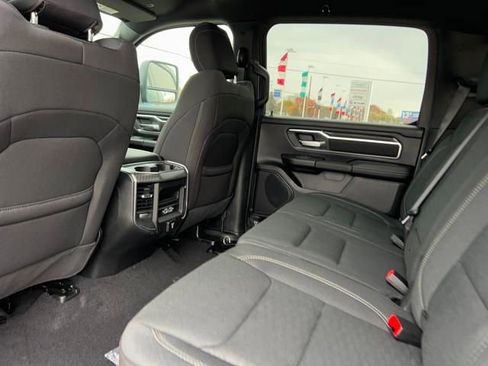 New 2026 RAM 1500 Big Horn AWD/4WD image 14