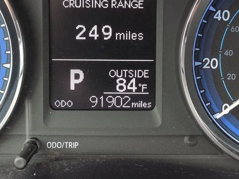 Certified 2017 Toyota Corolla LE w/ LE Premium Package w/Moonroof FWD image 25